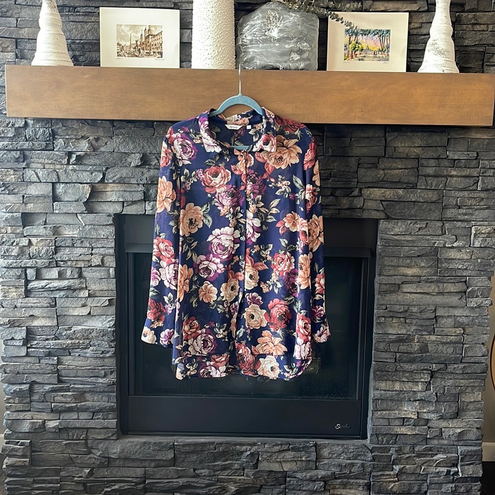 Gorgeous floral blouse